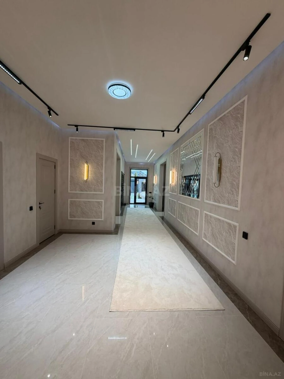 Satılır 4 otaqlı həyət evi 260 m²