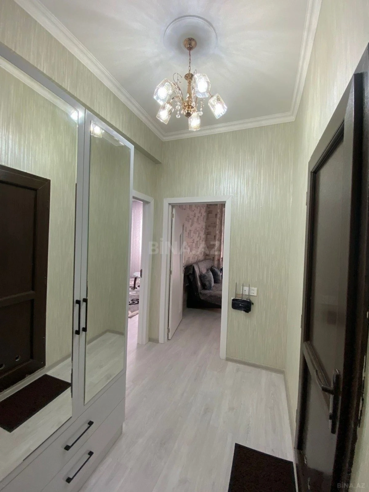 Kirayə verilir 1 otaqlı mənzil 60 m²