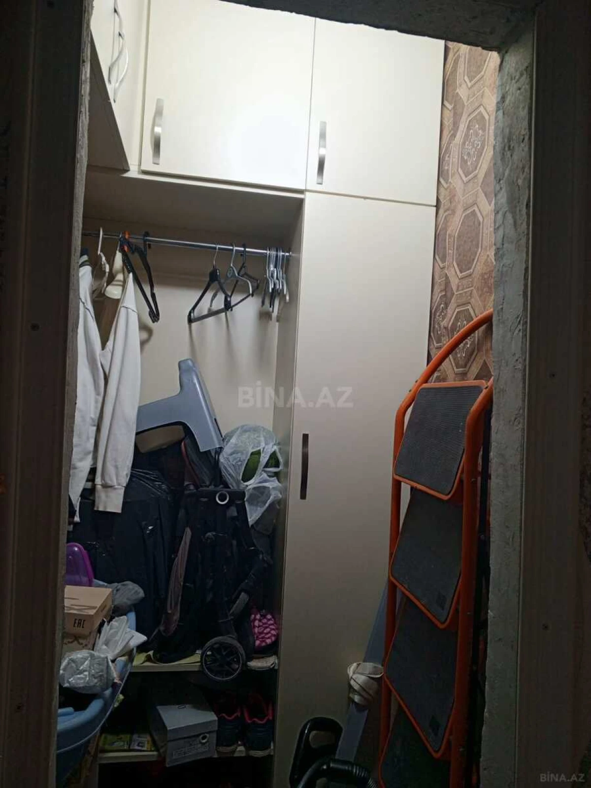 Satılır 3 otaqlı mənzil 57 m²