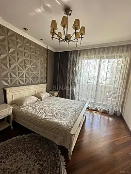Kirayə verilir 2 otaqlı mənzil 90 m²