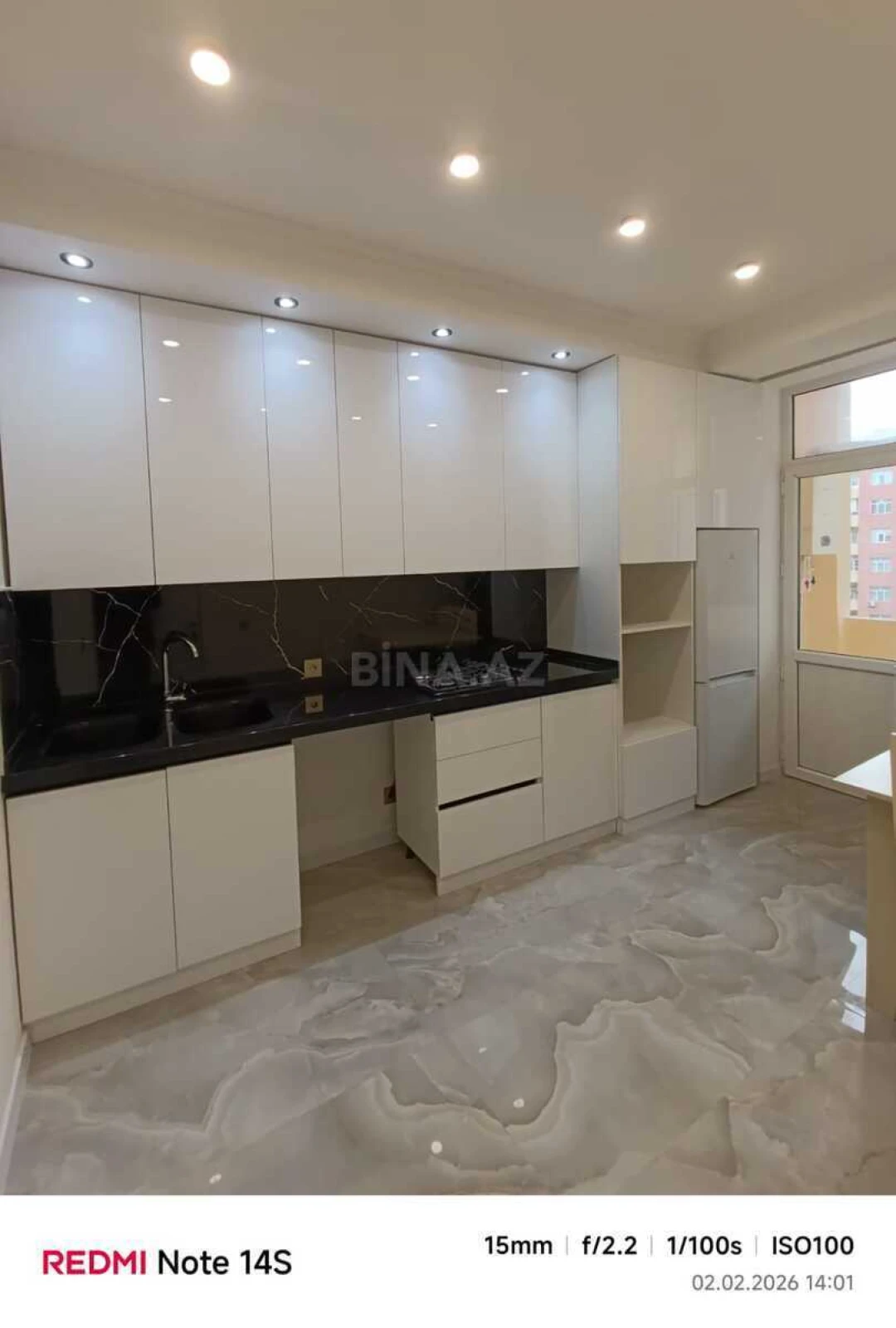 Satılır 2 otaqlı mənzil 75 m²