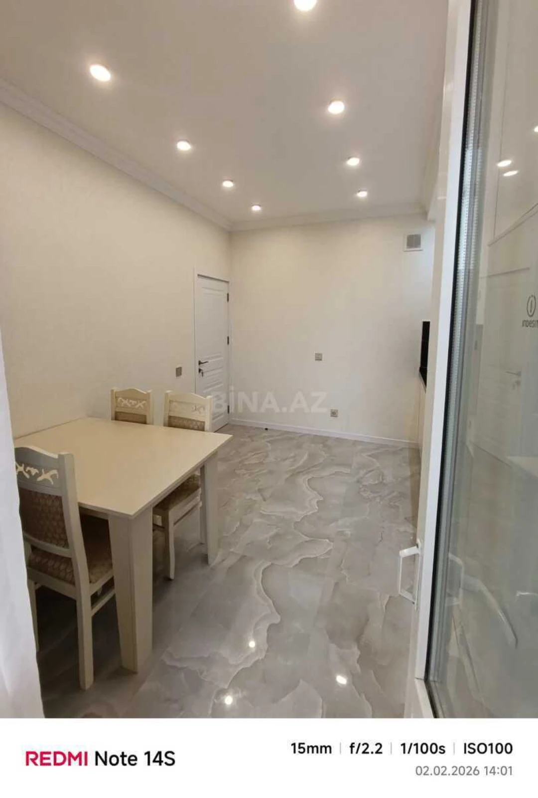 Satılır 2 otaqlı mənzil 75 m²