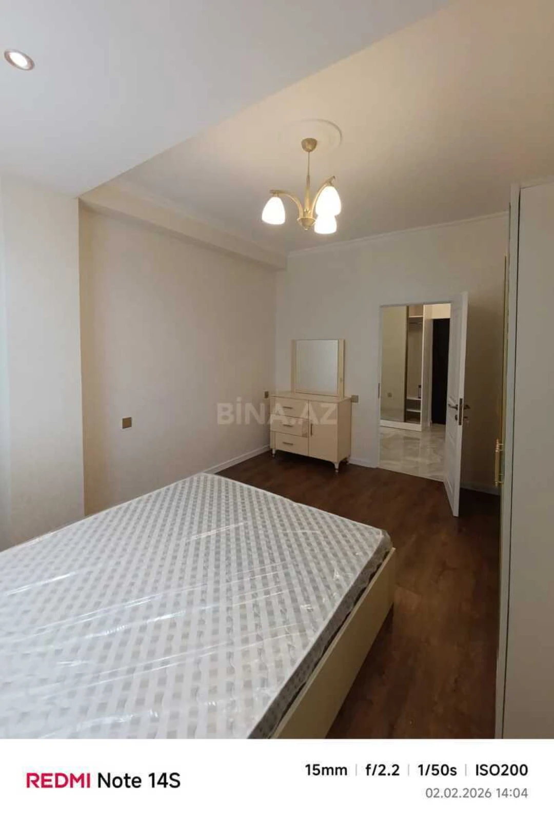 Satılır 2 otaqlı mənzil 75 m²