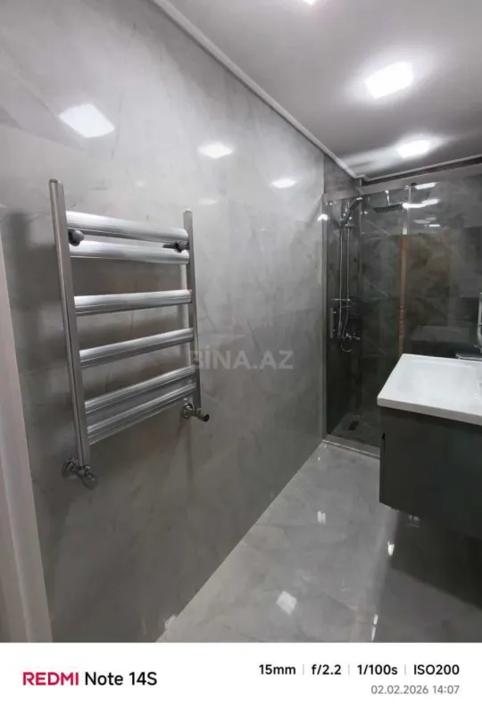 Satılır 2 otaqlı mənzil 75 m²