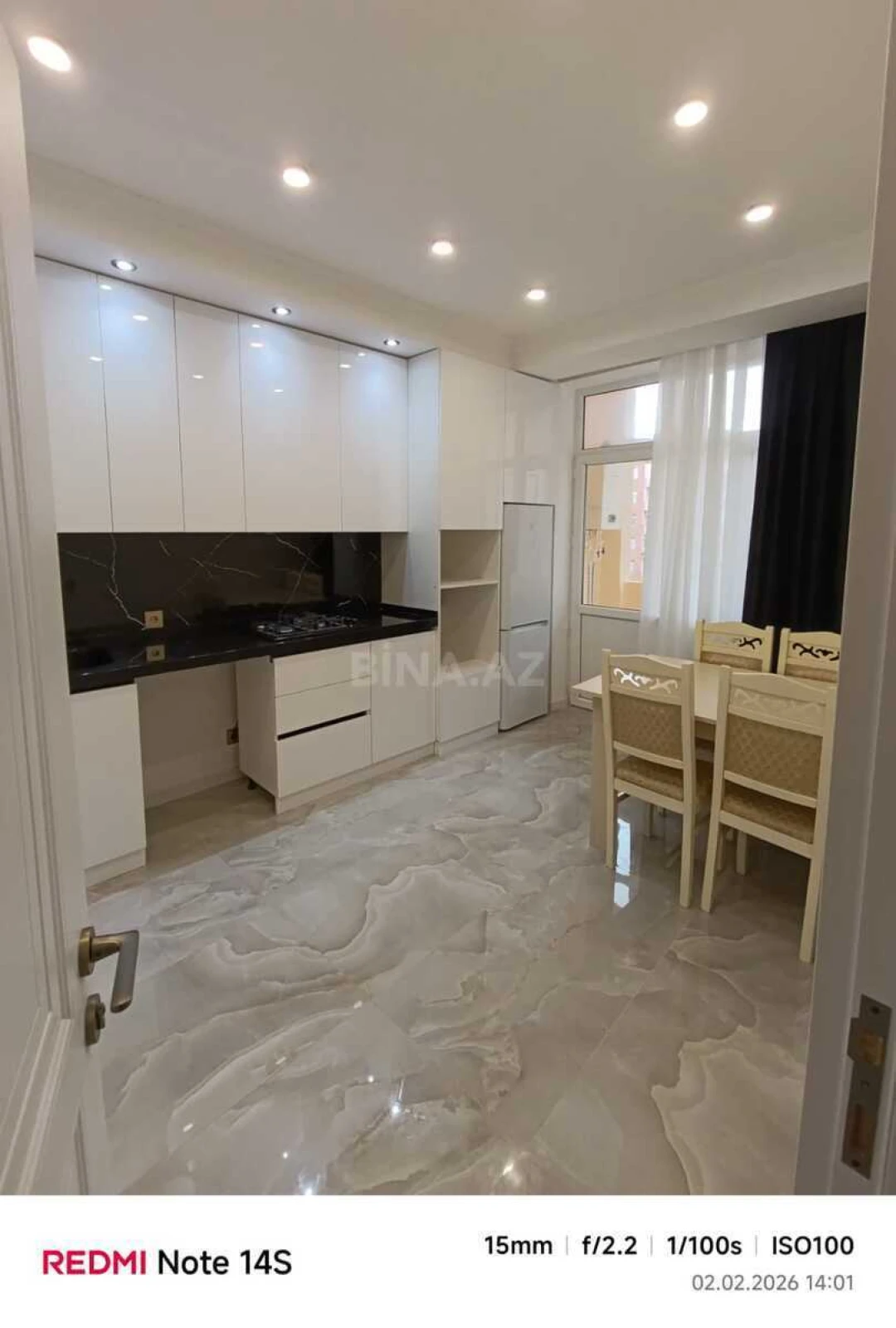 Satılır 2 otaqlı mənzil 75 m²