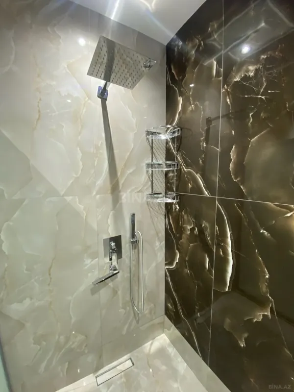 Satılır 2 otaqlı mənzil 86 m²