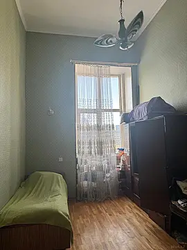 Satılır 4 otaqlı mənzil 120 m²