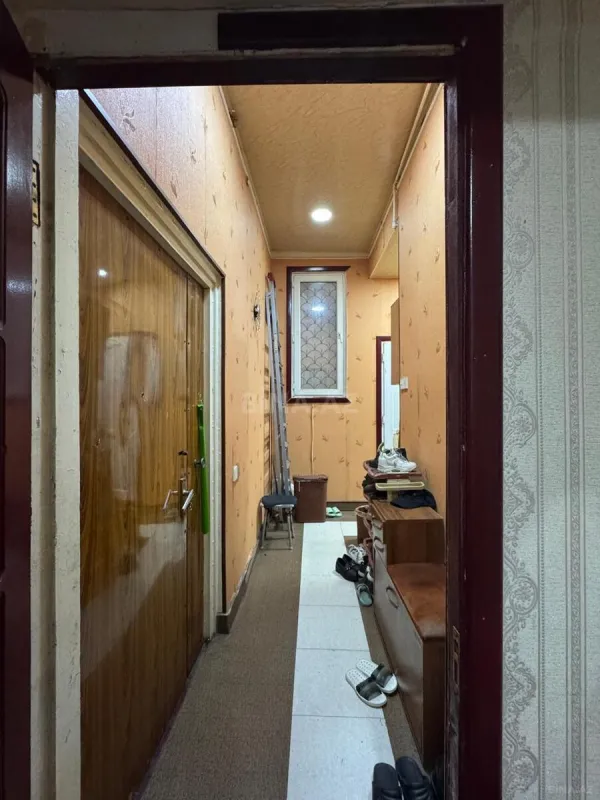 Satılır 4 otaqlı mənzil 120 m²