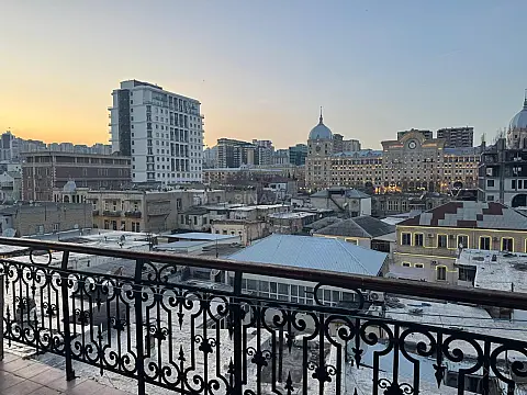 Satılır 4 otaqlı mənzil 120 m² — Bakı, Sahil qəs. 4 otaq 120.00 m²