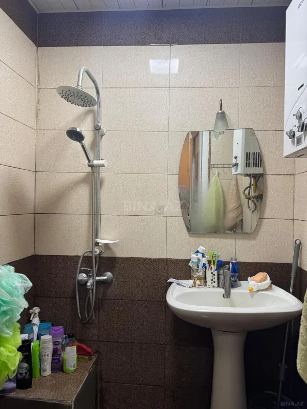 Satılır 4 otaqlı mənzil 120 m²