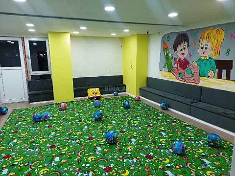 Satılır obyekt 800 m²