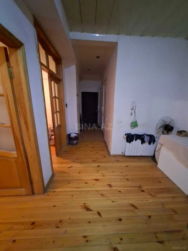 Satılır 2 otaqlı mənzil 70 m²