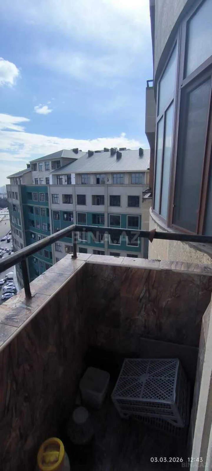 Satılır 2 otaqlı mənzil 103 m²