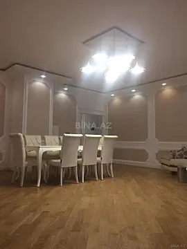 Kirayə verilir 4 otaqlı mənzil 190 m²