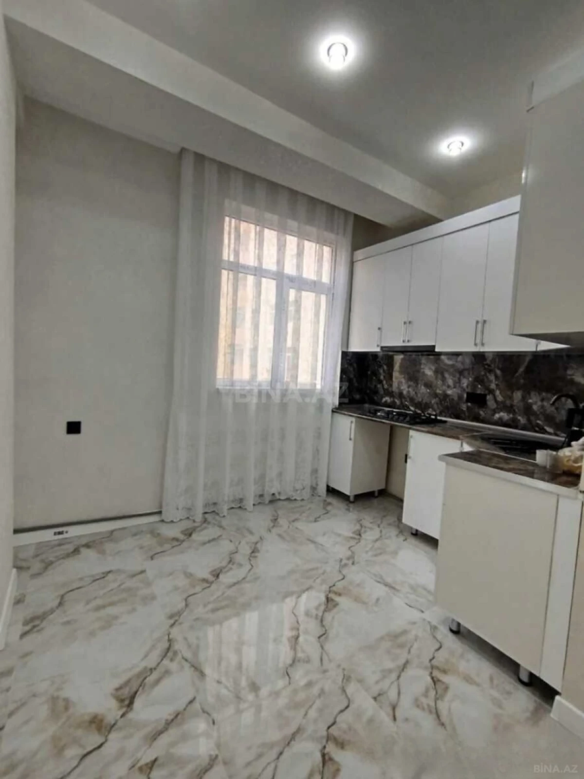 Satılır 2 otaqlı mənzil 59 m²