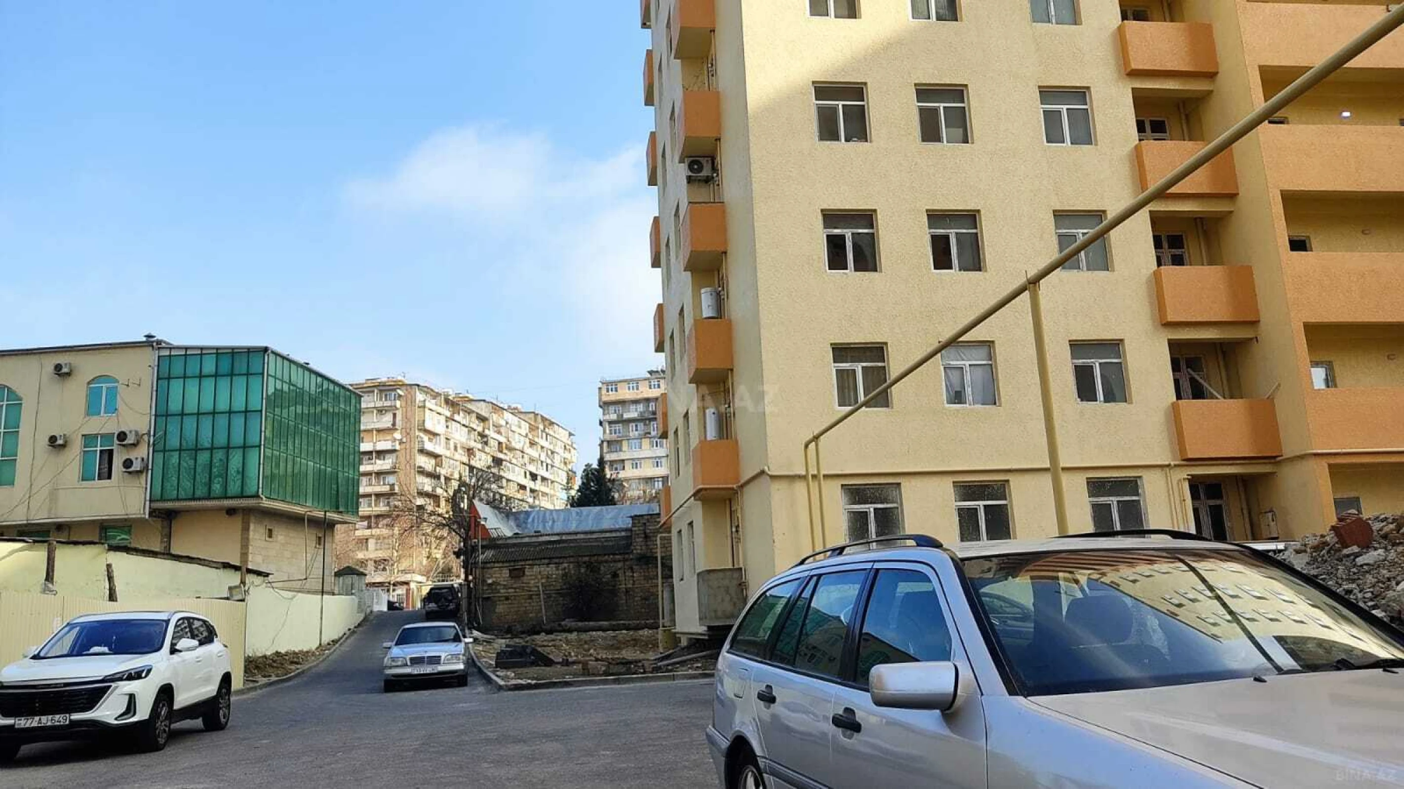 Satılır 2 otaqlı mənzil 59 m²