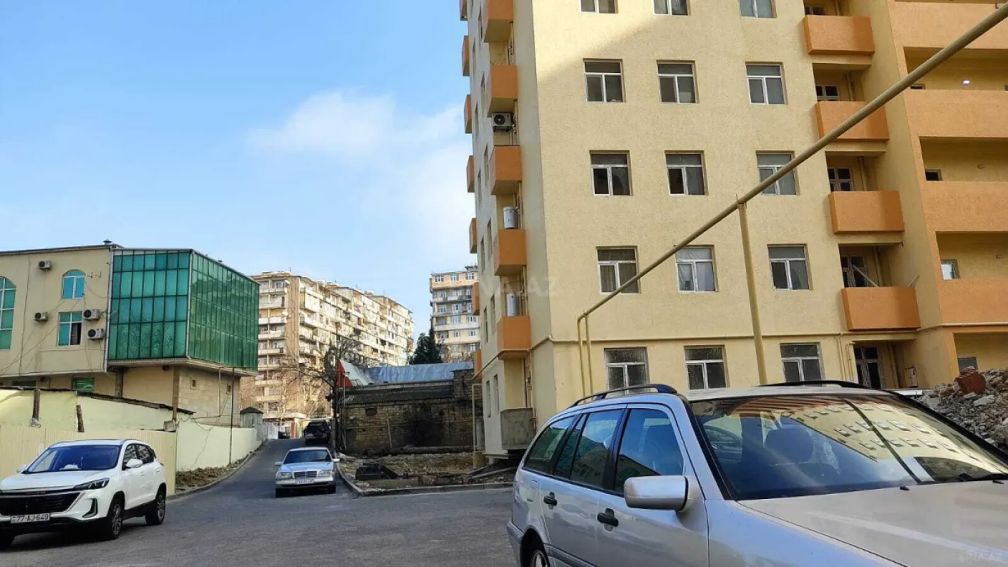 Satılır 2 otaqlı mənzil 59 m²