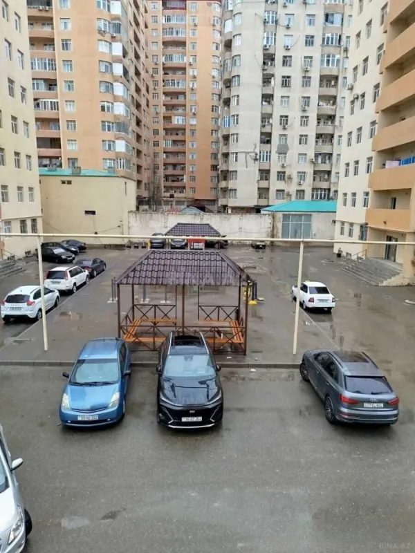 Satılır 2 otaqlı mənzil 59 m²