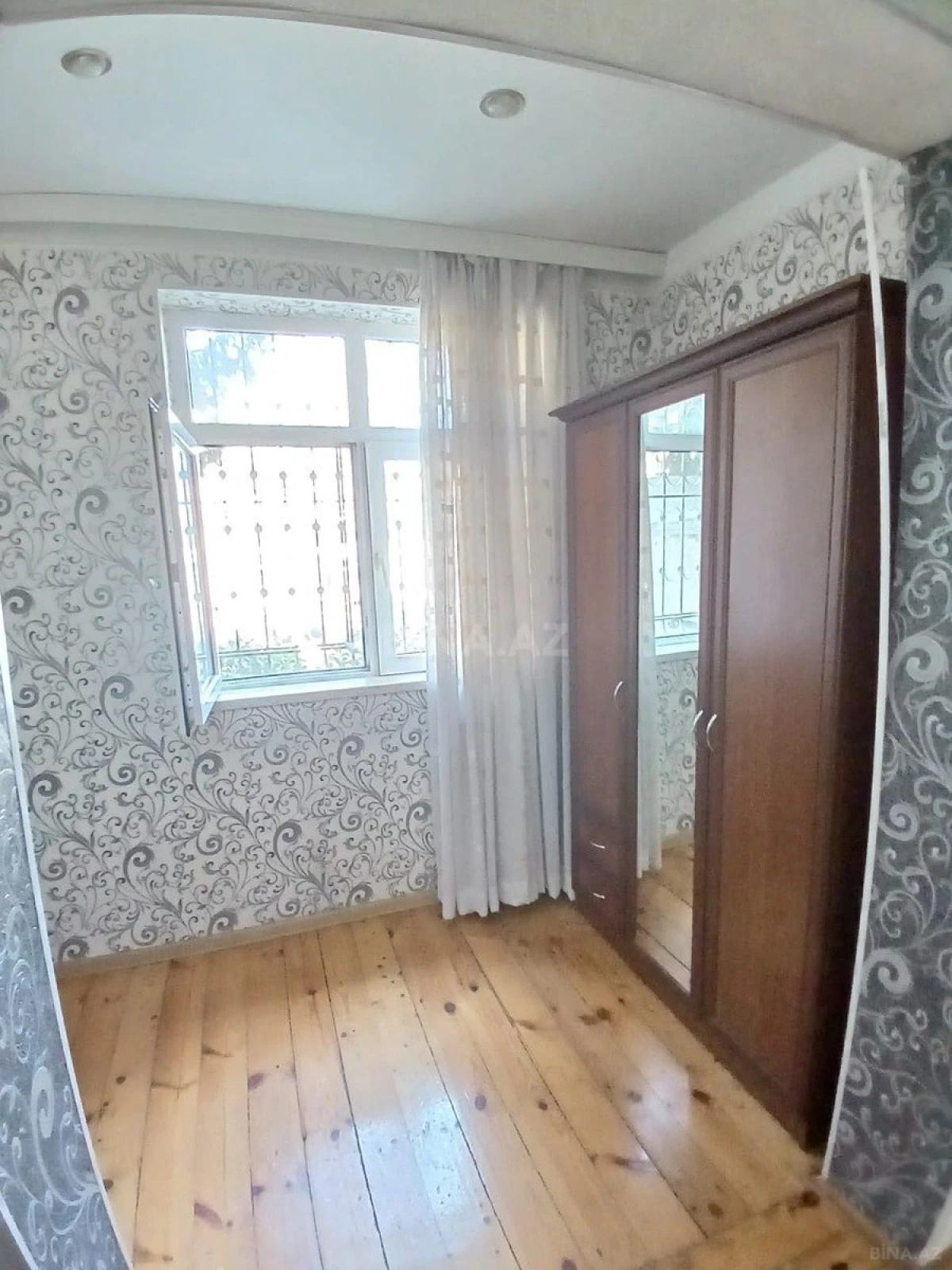 Satılır 1 otaqlı mənzil 45 m²