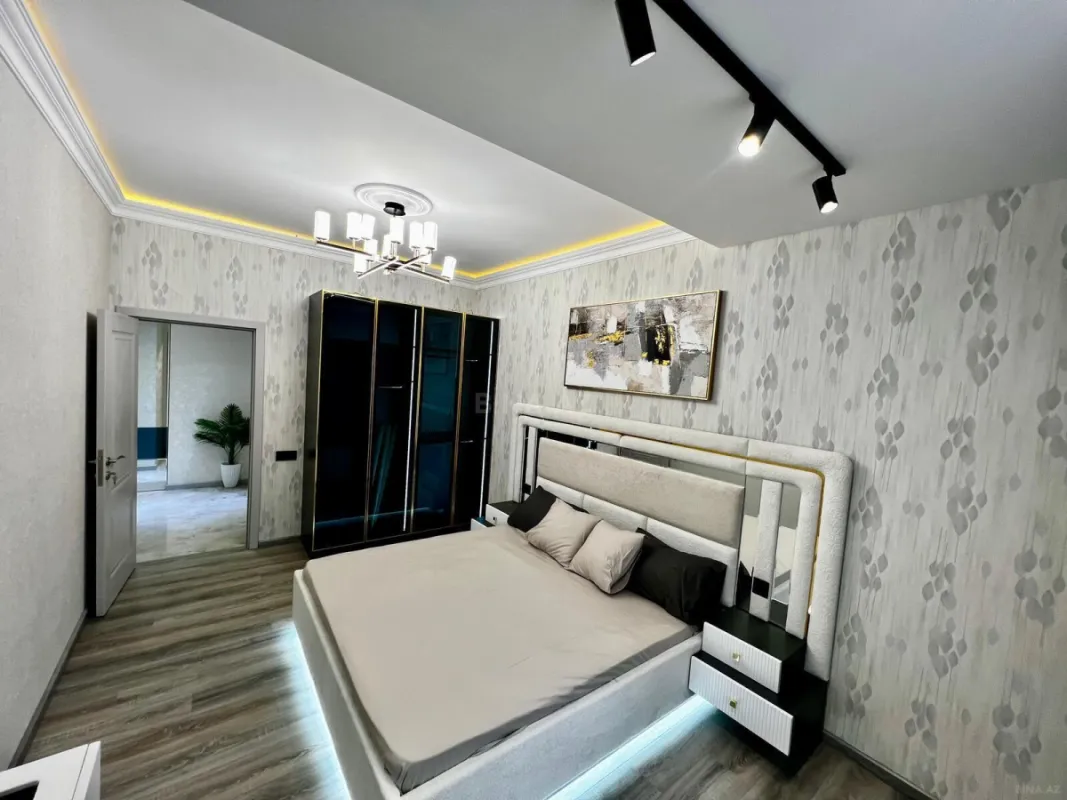 Satılır 2 otaqlı mənzil 85 m²