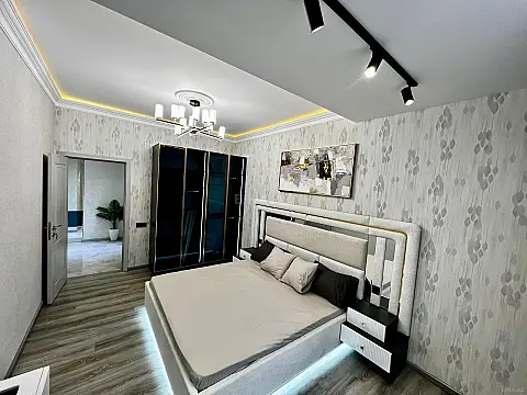 Satılır 2 otaqlı mənzil 85 m²