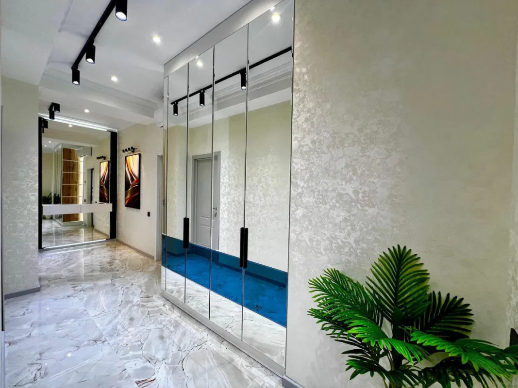 Satılır 2 otaqlı mənzil 85 m²