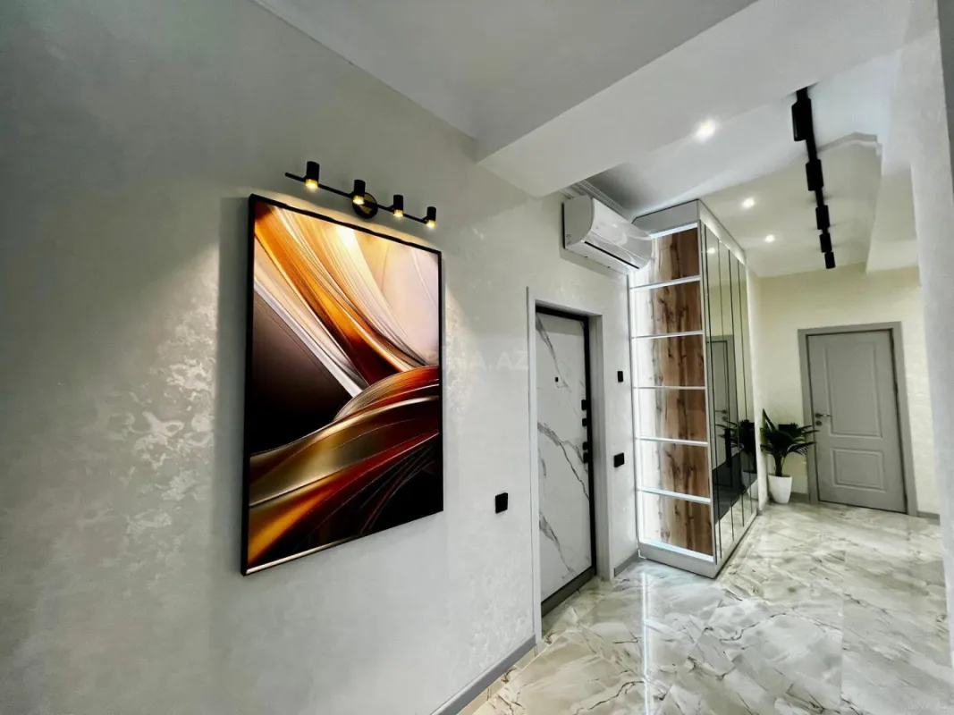 Satılır 2 otaqlı mənzil 85 m²