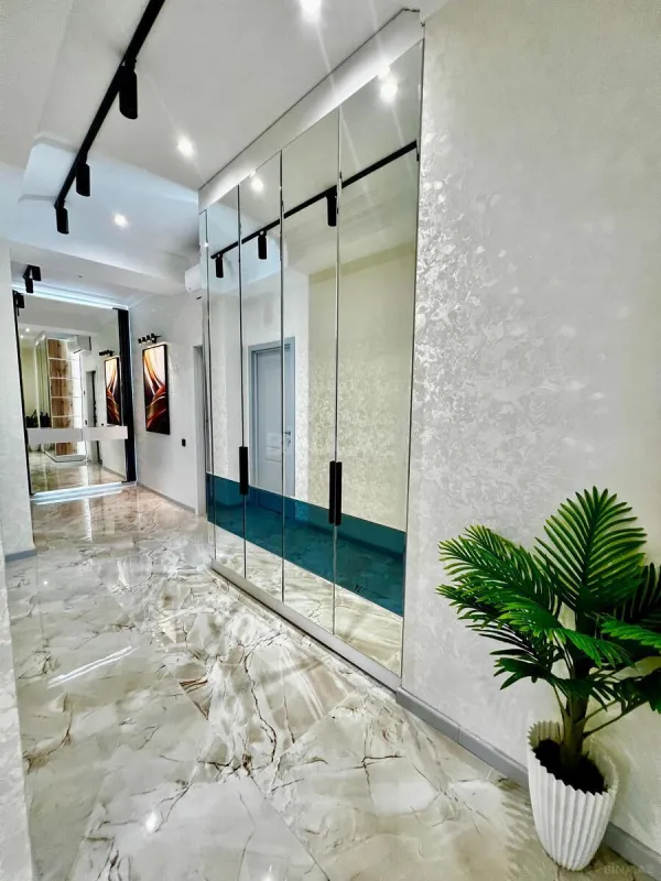 Satılır 2 otaqlı mənzil 85 m²