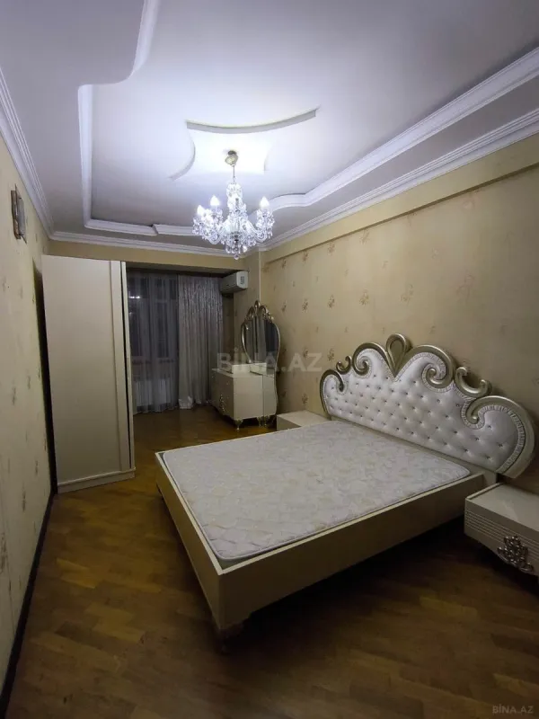 Kirayə verilir 4 otaqlı mənzil 160 m²