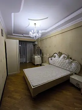 Kirayə verilir 4 otaqlı mənzil 160 m²