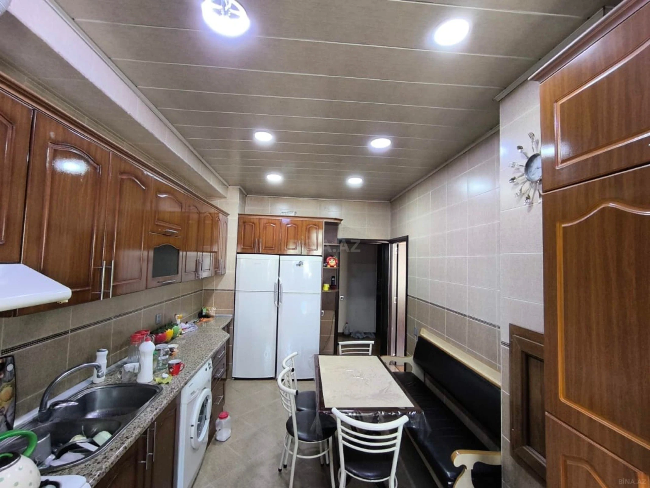 Kirayə verilir 4 otaqlı mənzil 160 m²