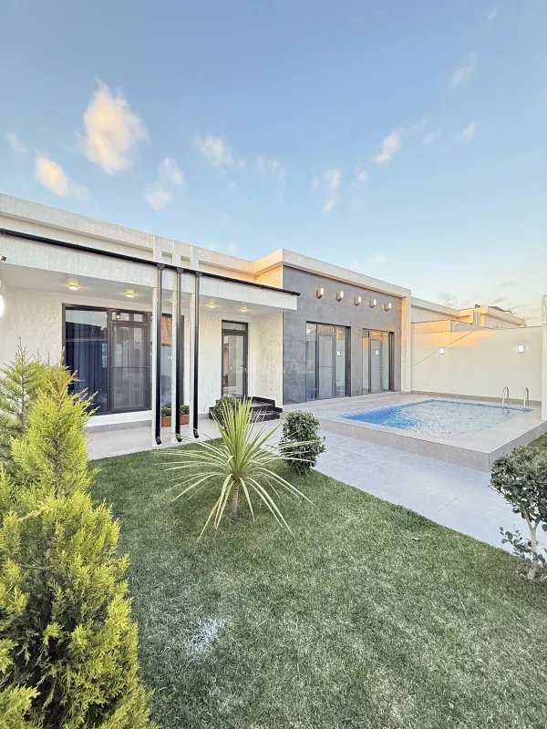 Satılır 4 otaqlı həyət evi 160 m²