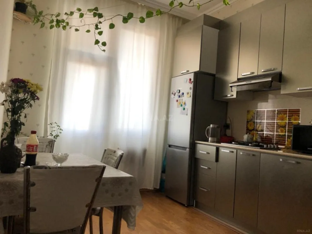 Satılır 2 otaqlı mənzil 70 m²
