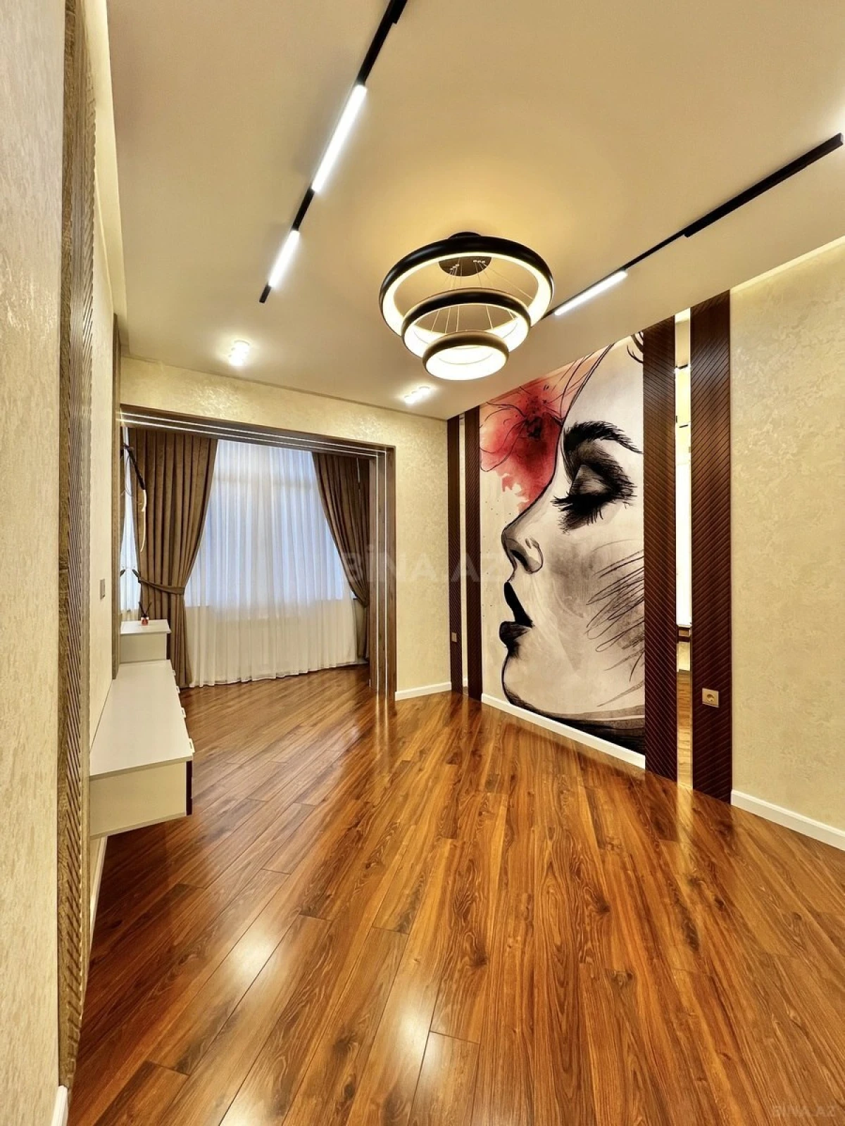 Satılır 2 otaqlı mənzil 85 m²