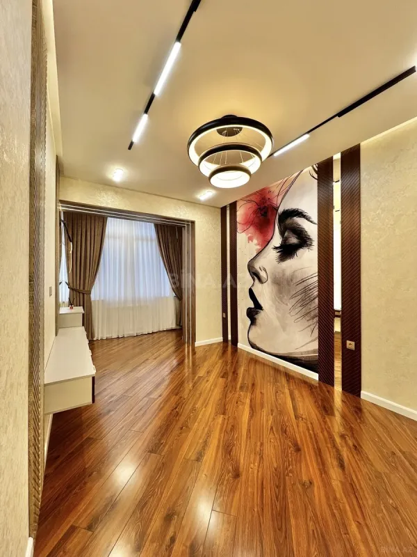 Satılır 2 otaqlı mənzil 85 m²