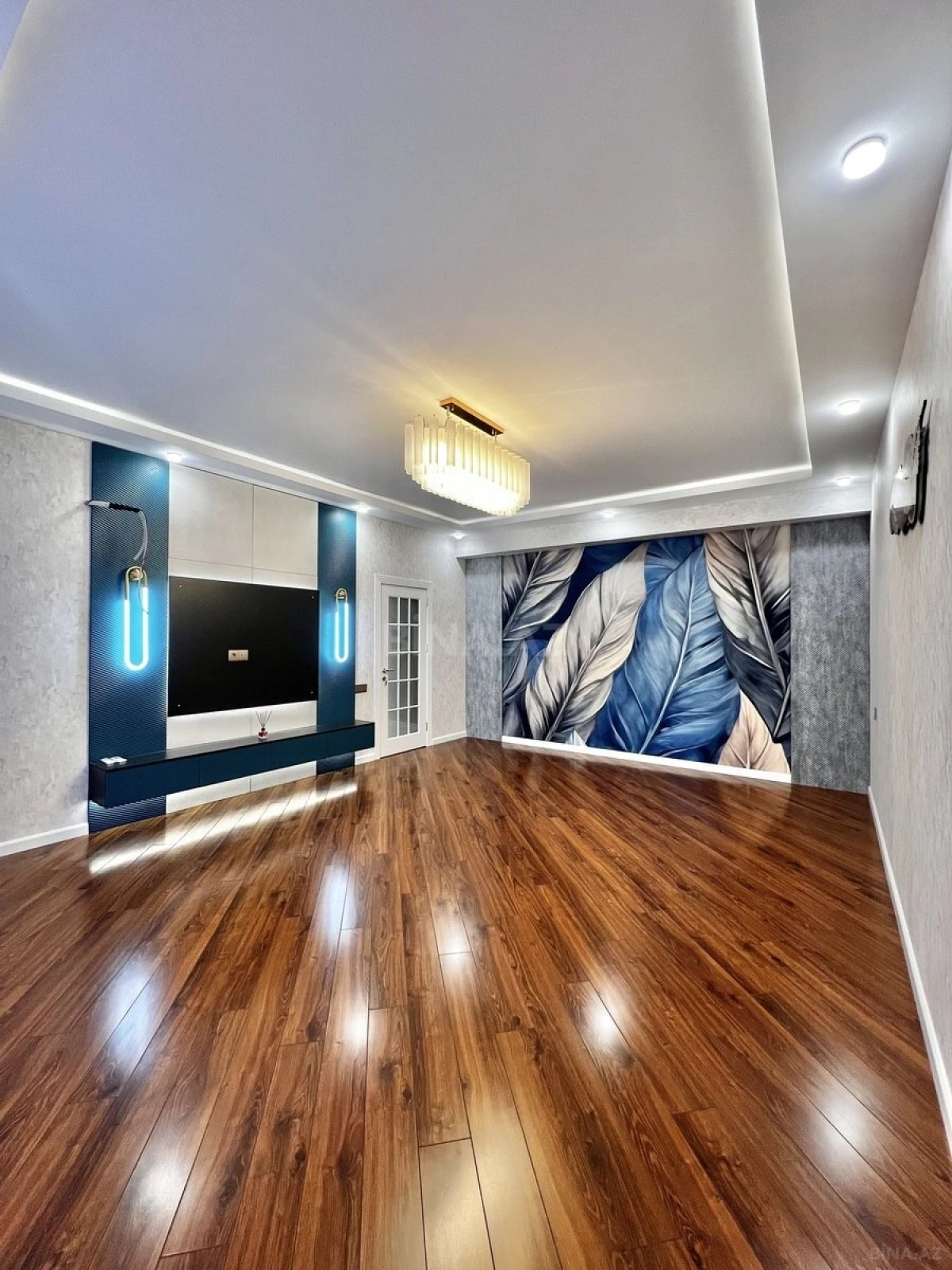 Satılır 2 otaqlı mənzil 85 m²