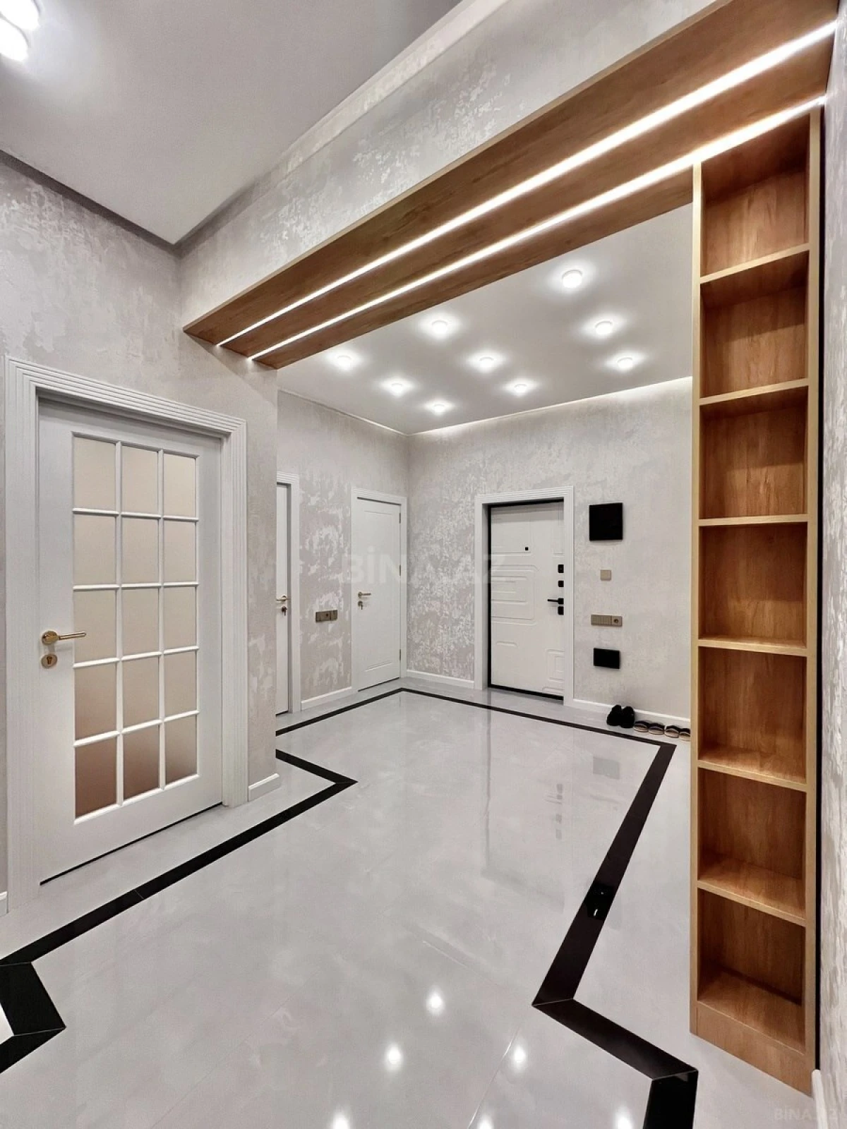 Satılır 2 otaqlı mənzil 85 m²