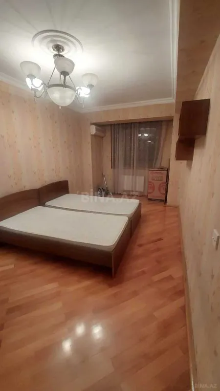Kirayə verilir 3 otaqlı mənzil 110 m²