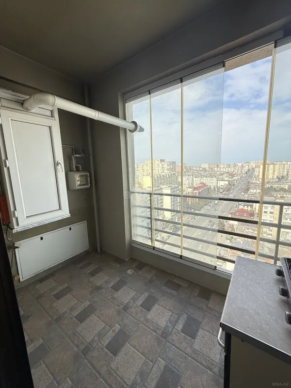 Satılır 3 otaqlı mənzil 140 m²