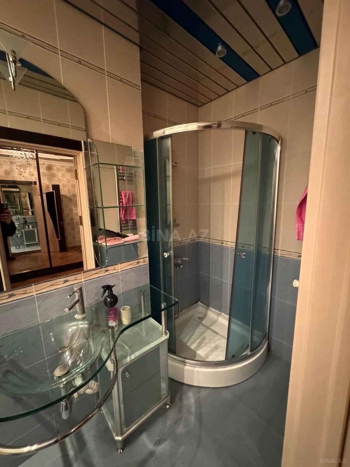 Satılır 3 otaqlı mənzil 155 m²