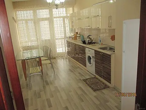 Kirayə verilir 3 otaqlı mənzil 125 m²