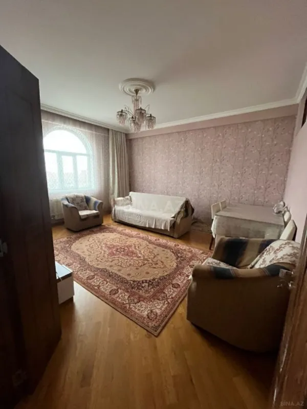 Kirayə verilir 2 otaqlı mənzil 60 m²