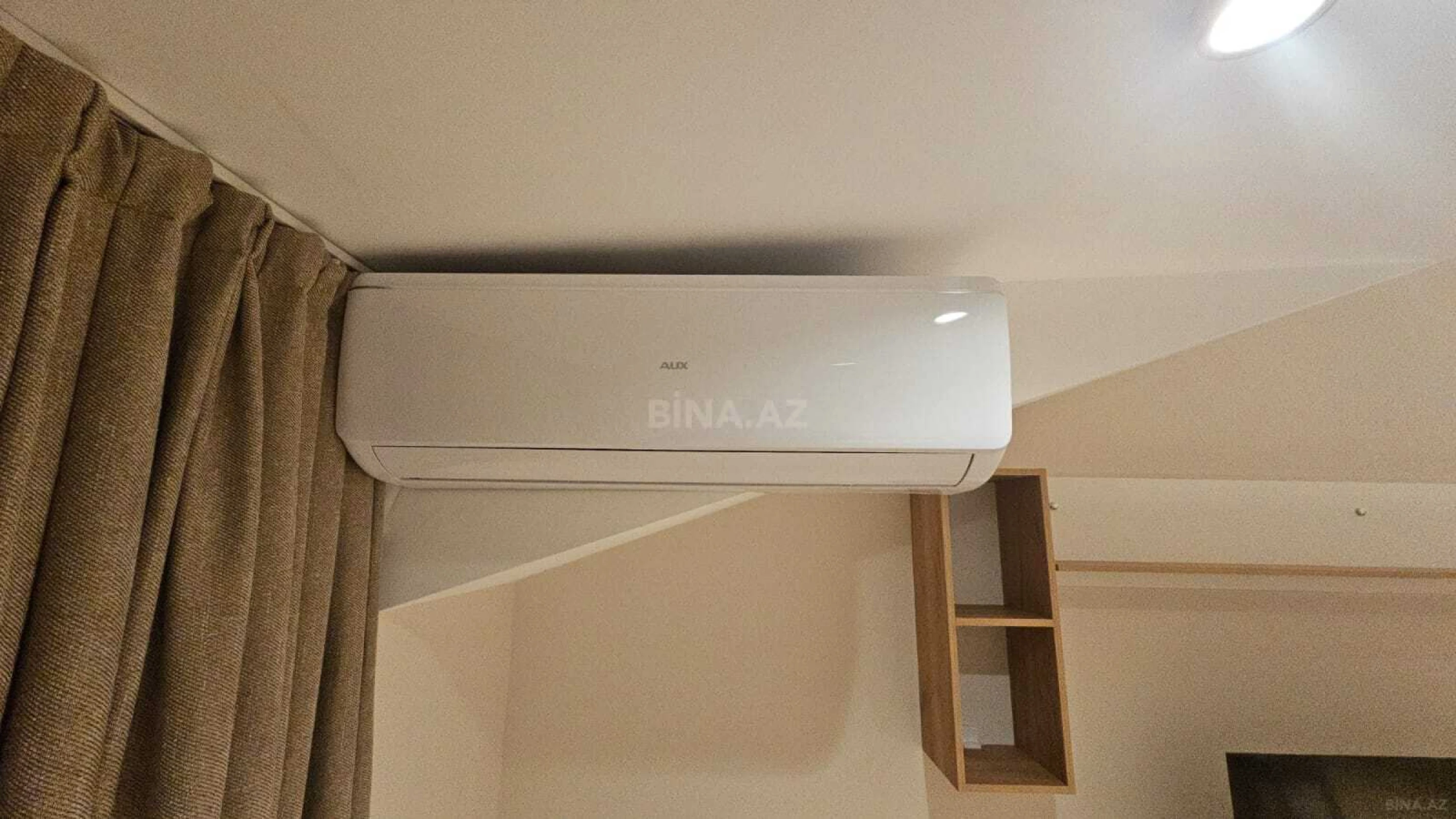 Satılır 3 otaqlı mənzil 95 m²