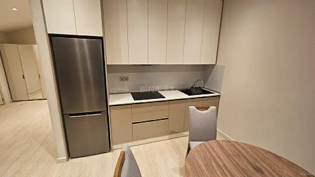 Satılır 3 otaqlı mənzil 95 m²