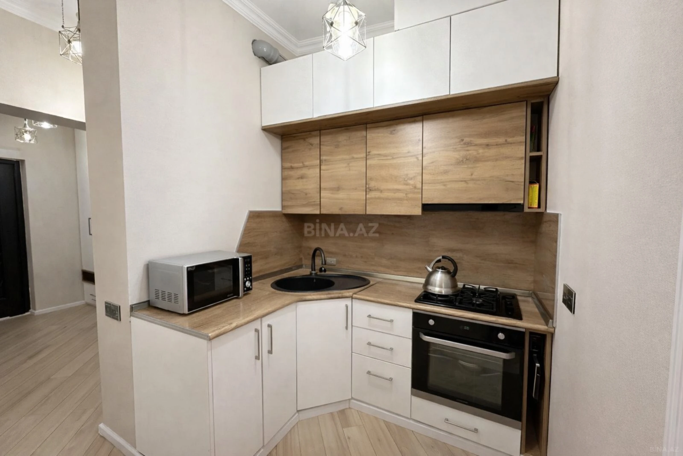 Satılır 2 otaqlı mənzil 63 m²