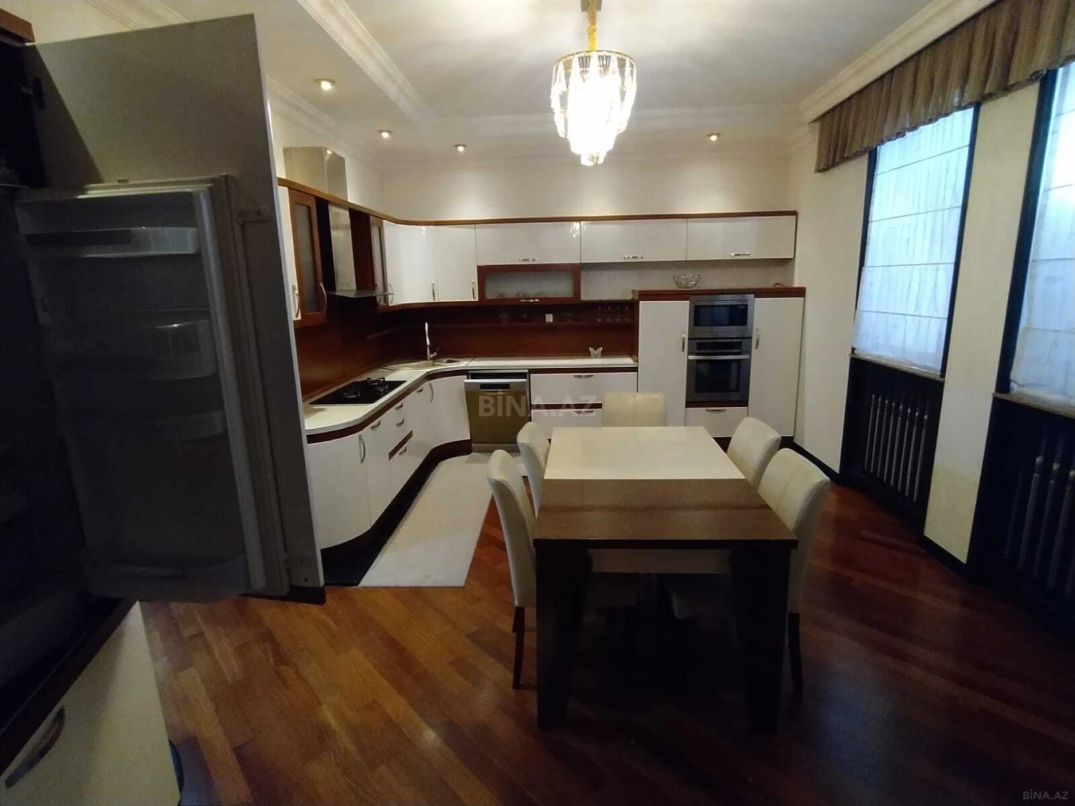 Kirayə verilir 6 otaqlı həyət evi 180 m²