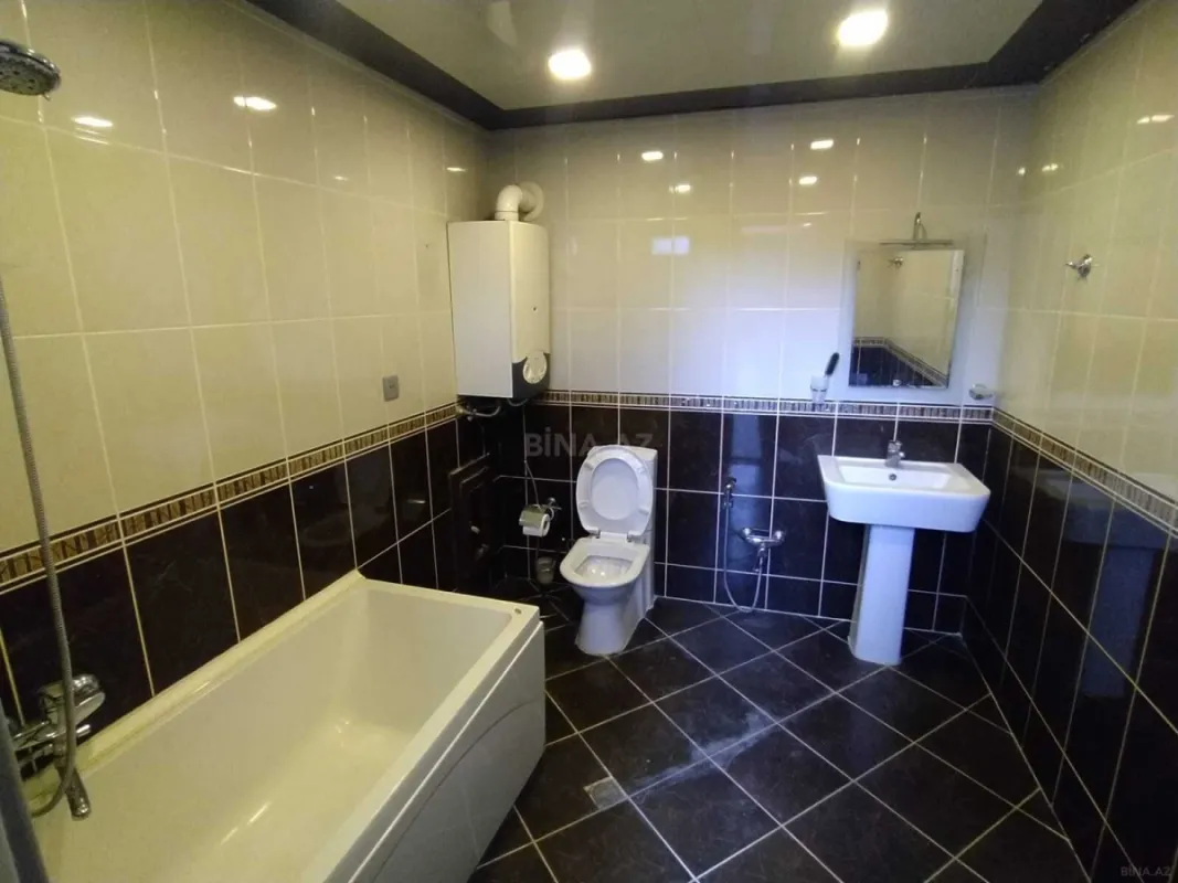 Kirayə verilir 6 otaqlı həyət evi 180 m²