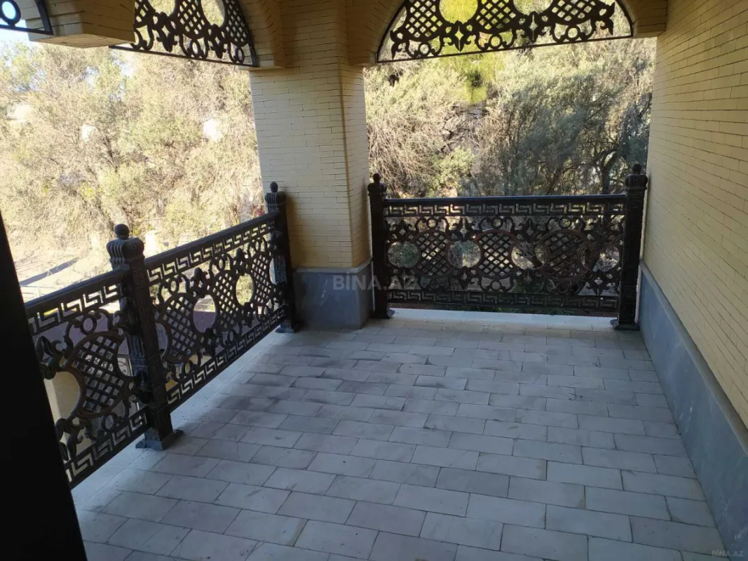 Kirayə verilir 6 otaqlı həyət evi 180 m²