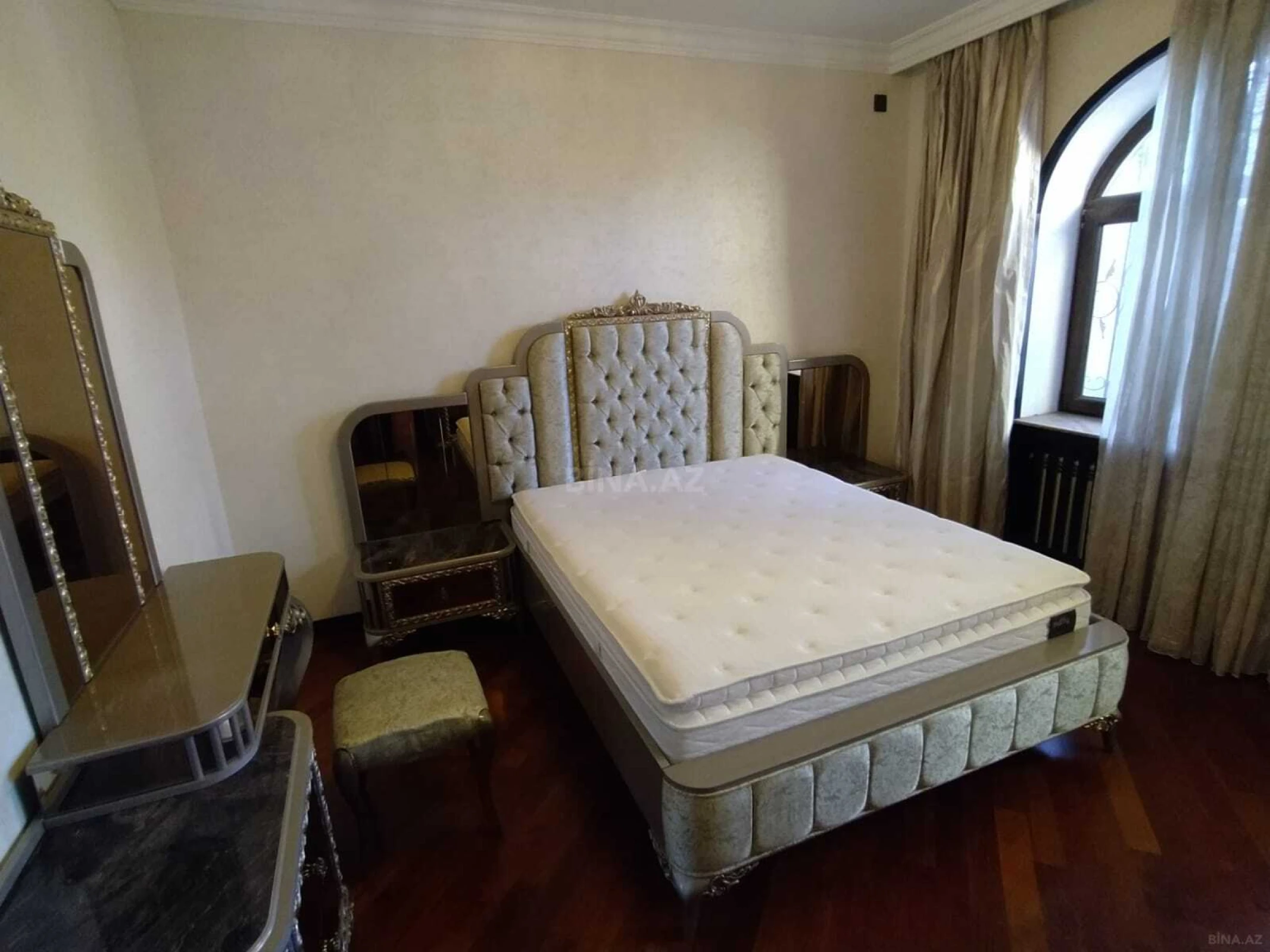 Kirayə verilir 6 otaqlı həyət evi 180 m²