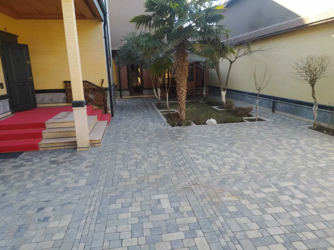 Kirayə verilir 6 otaqlı həyət evi 180 m²